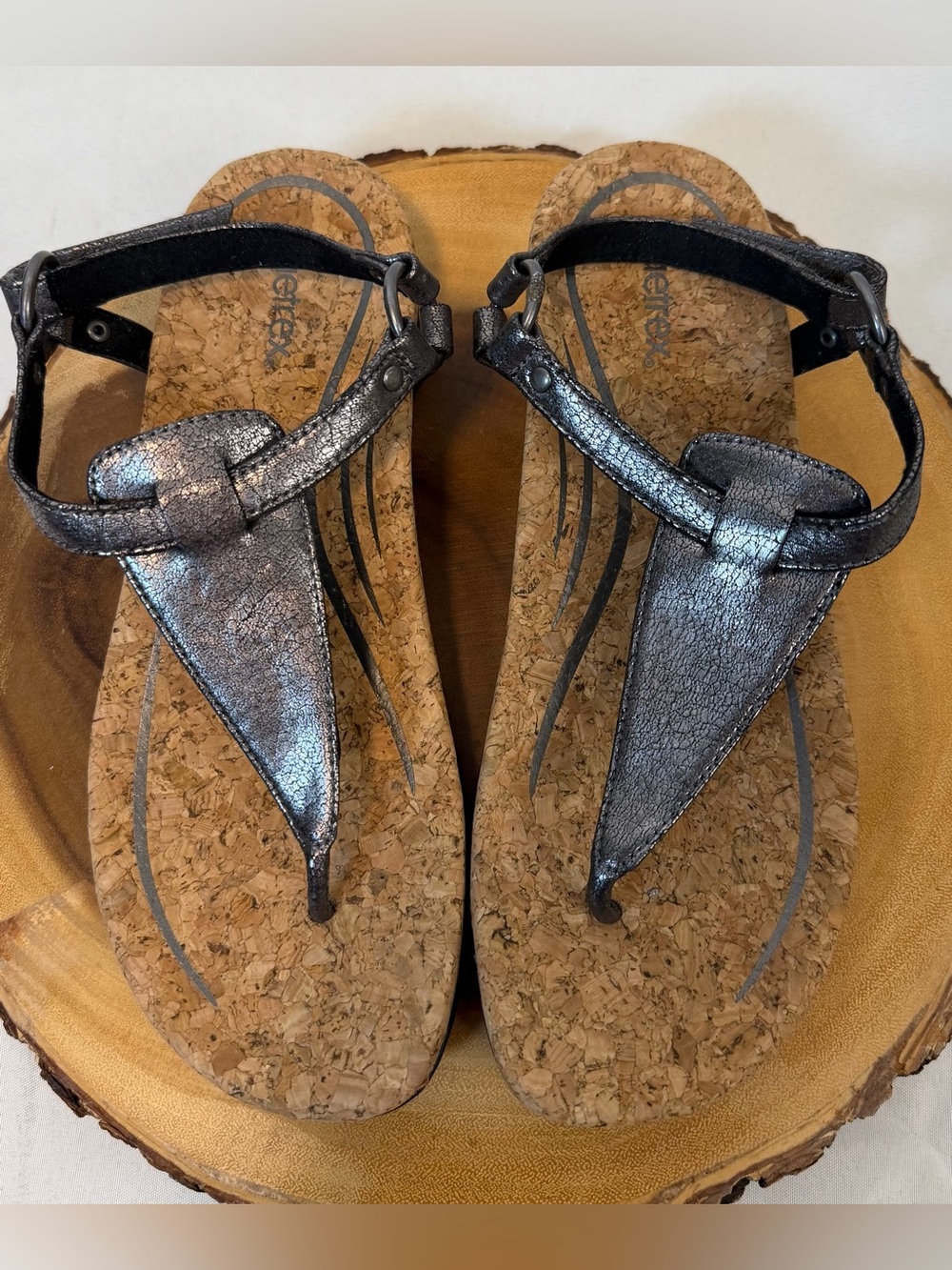 Aetrex Emilia Thong Sandals in Pewter Slingback T-Strap Cork Midsole Women’s 8.5